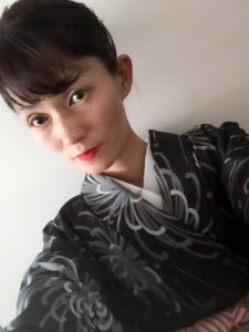 Kimono (Black with flowers)