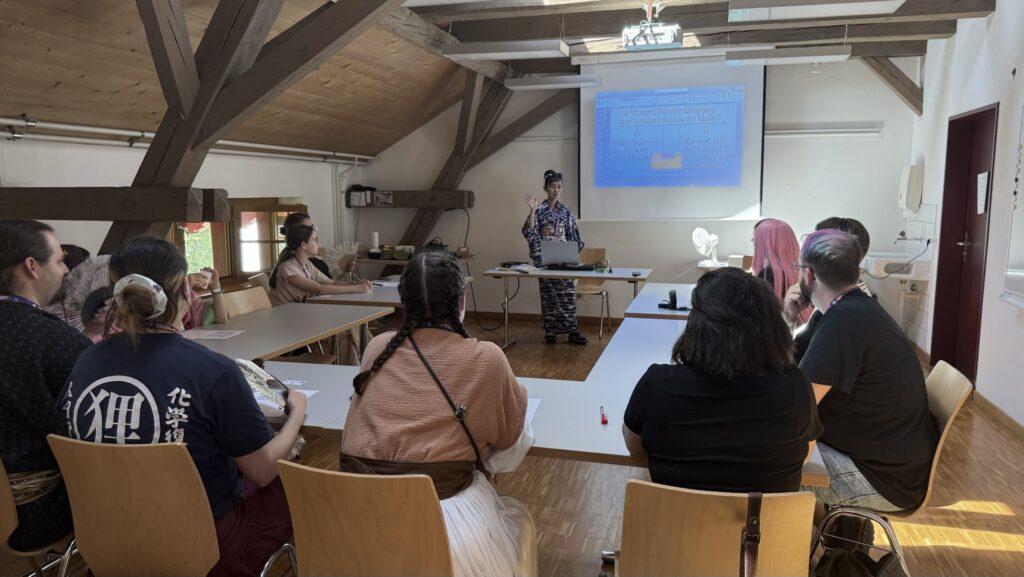 Table-Style Tea Ceremony Experience
